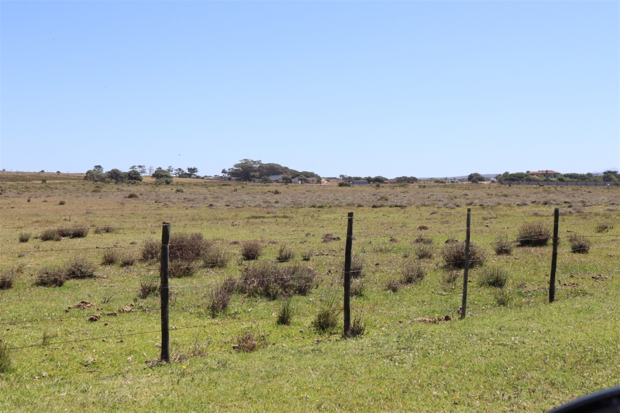 Commercial Property for Sale in Wavecrest Eastern Cape